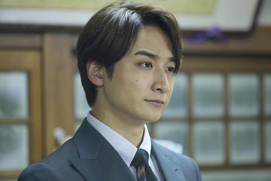 遗产侦探剧照